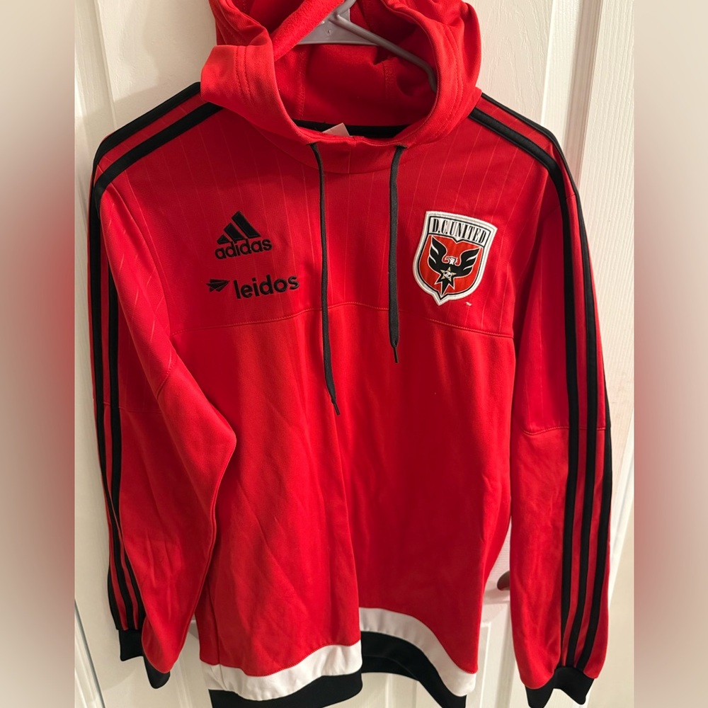Game worn, 2015 season DC United hoodie. Size Medium.